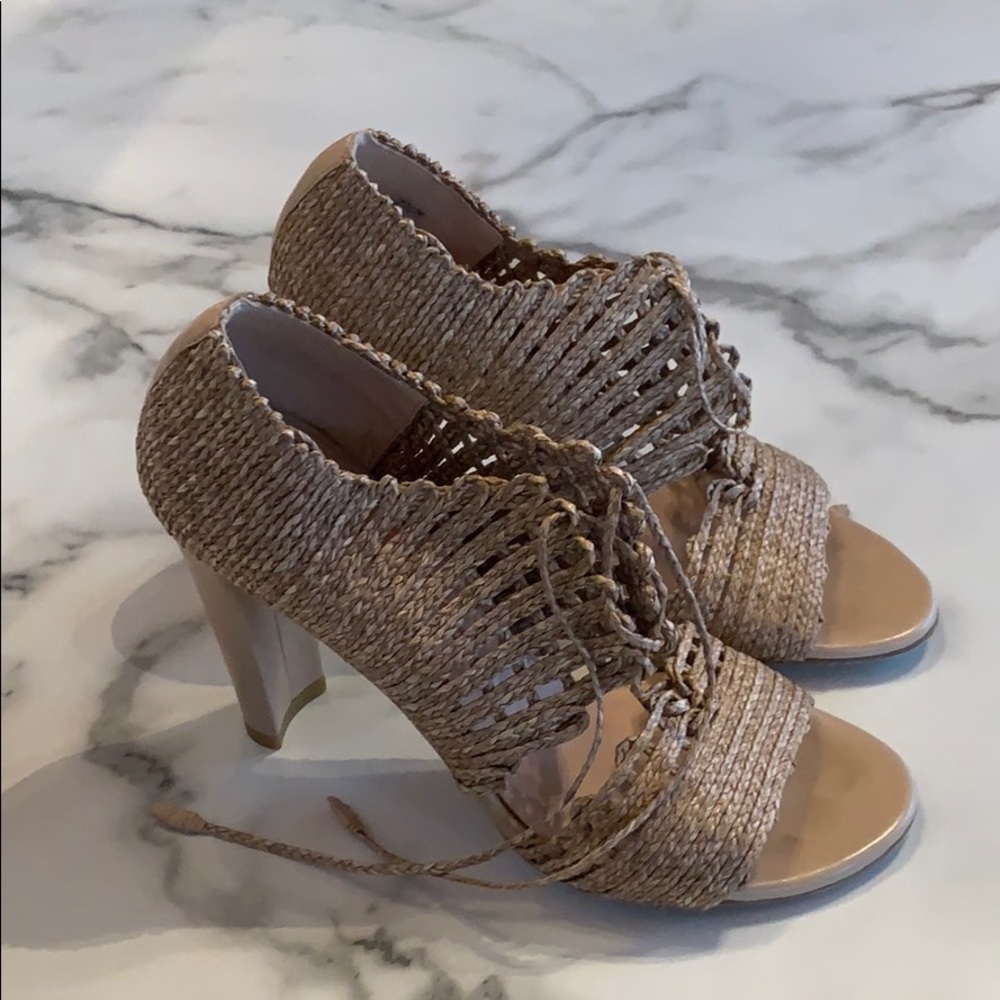 Stuart Weizmann Nude Open Toe sandals